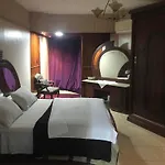 A Nice Apartment, 2 Bed Rooms, 2 Living Rooms