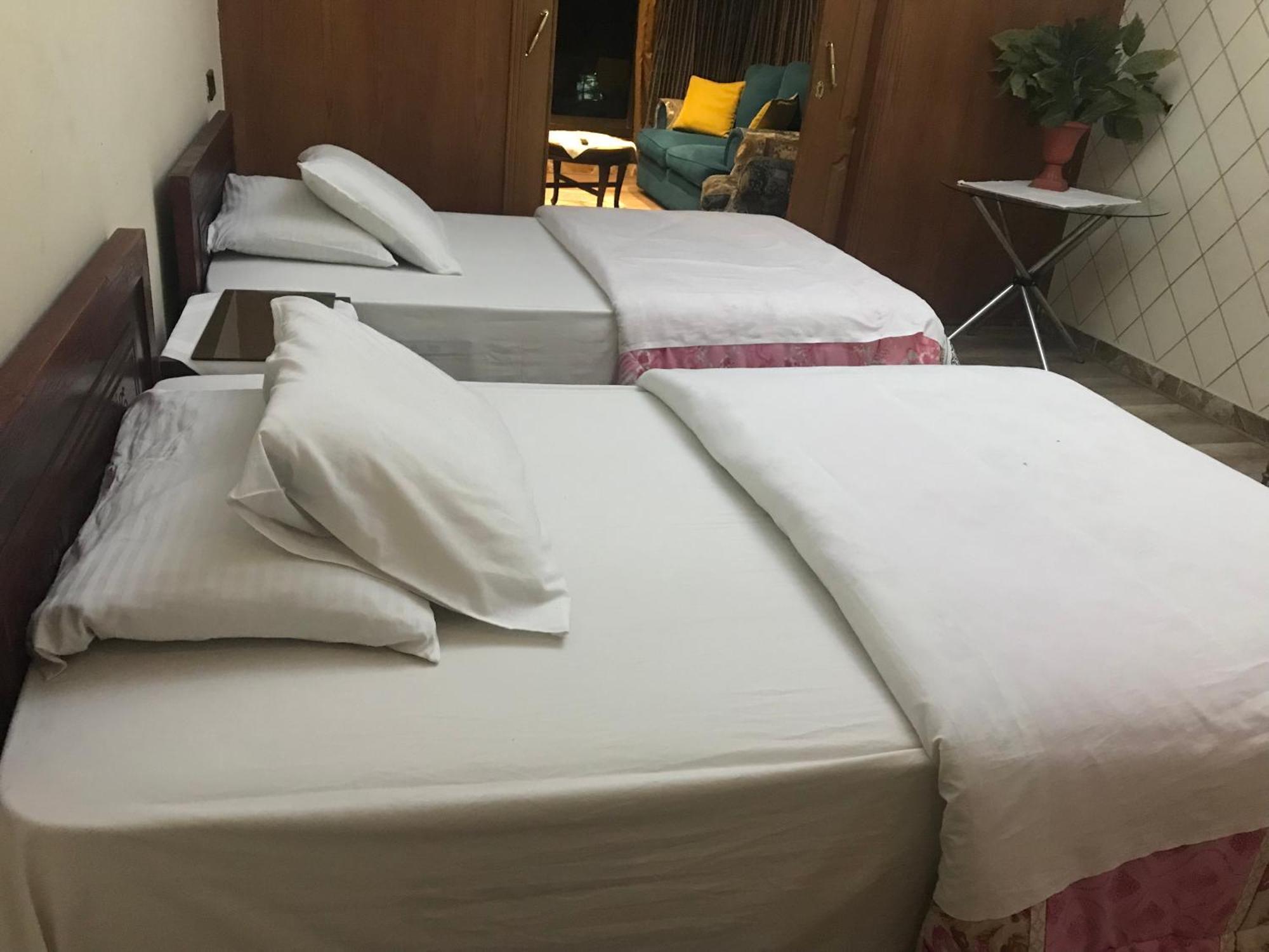 A Apartment, 2 Bed Rooms, 2 Living