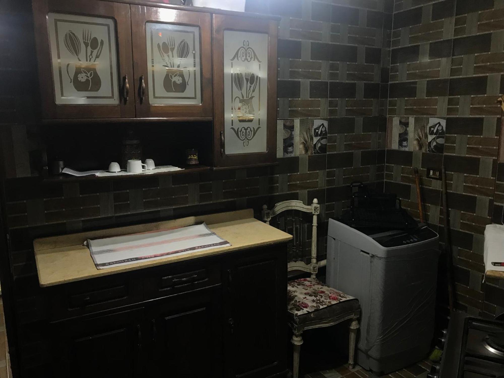 A Apartment, 2 Bed Rooms, 2 Living Apartment